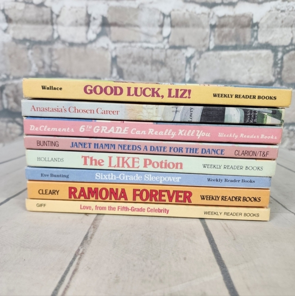 Vintage 1980s Set of 8 Hardcover Weekly Reader Books School Elementary